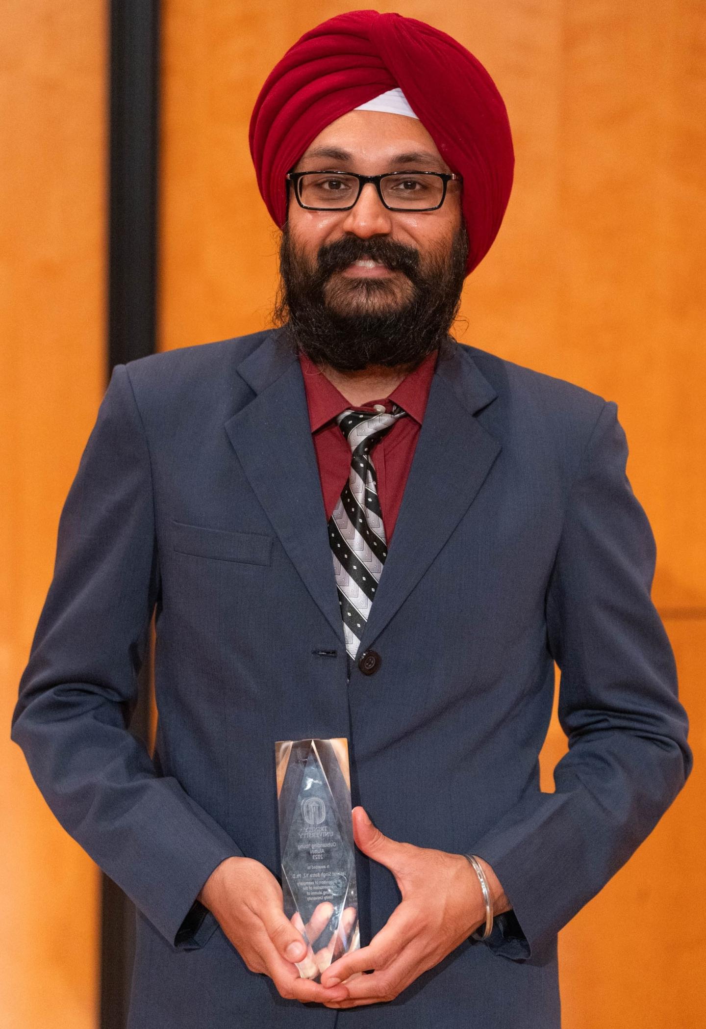 Photo of Jaskirat Singh Batra '12, phd.D. 举办校友奖