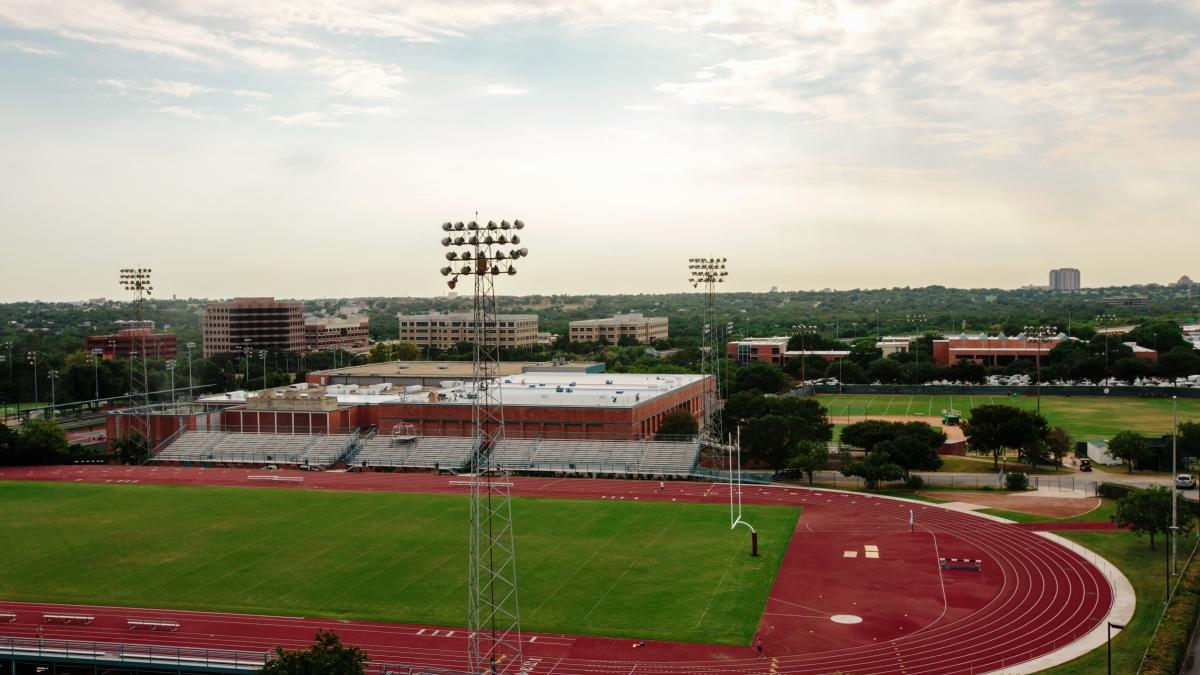 Aerial view of the 澳门金沙线上赌博官网 stadium showing the football field and the runners track.